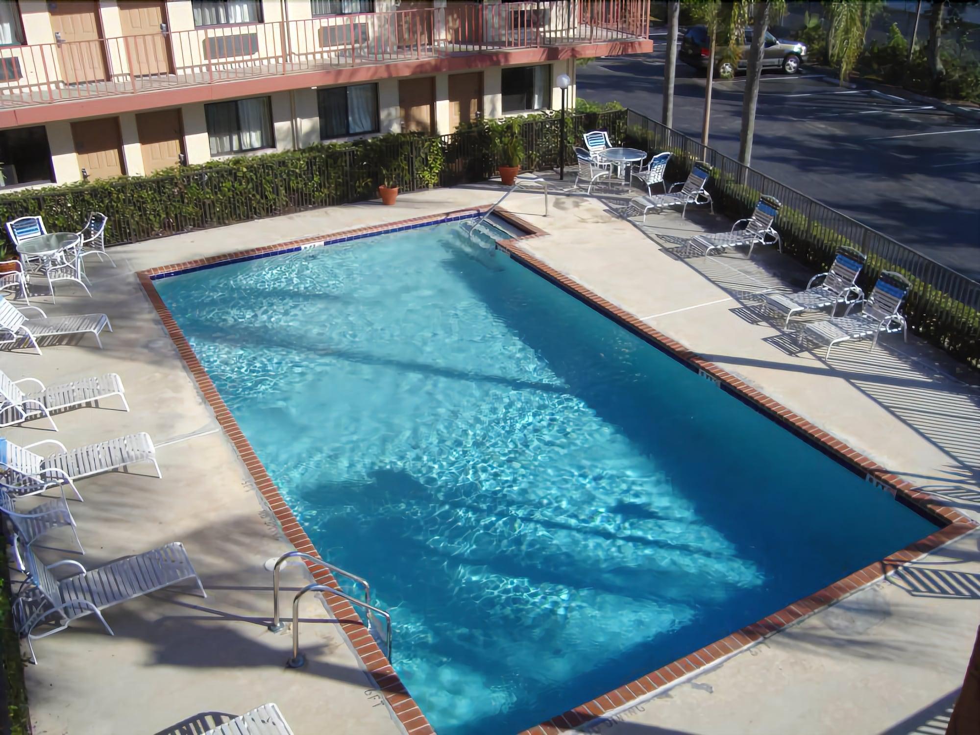 Inn Of America Palm Beach Gardens Bagian luar foto