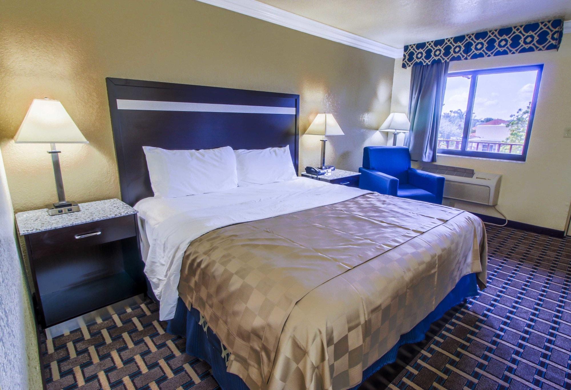 Inn Of America Palm Beach Gardens Bagian luar foto