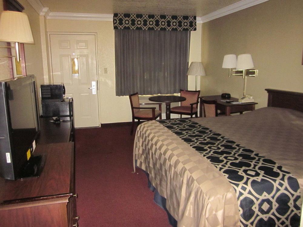 Inn Of America Palm Beach Gardens Bagian luar foto